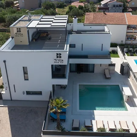Riva I Villa Vir