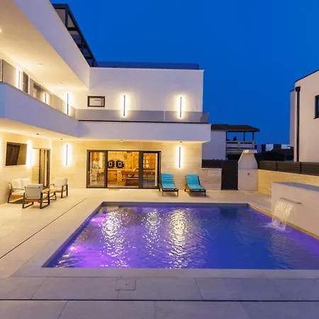 Riva Villa