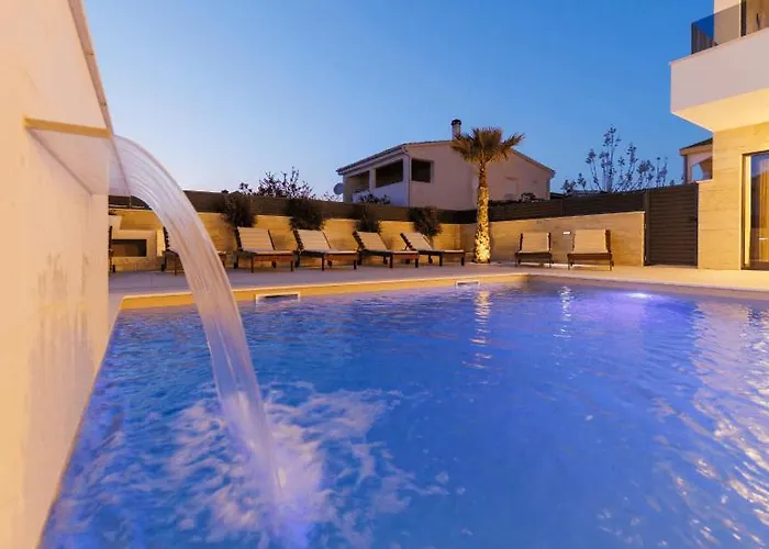 Riva I Вилла Вир